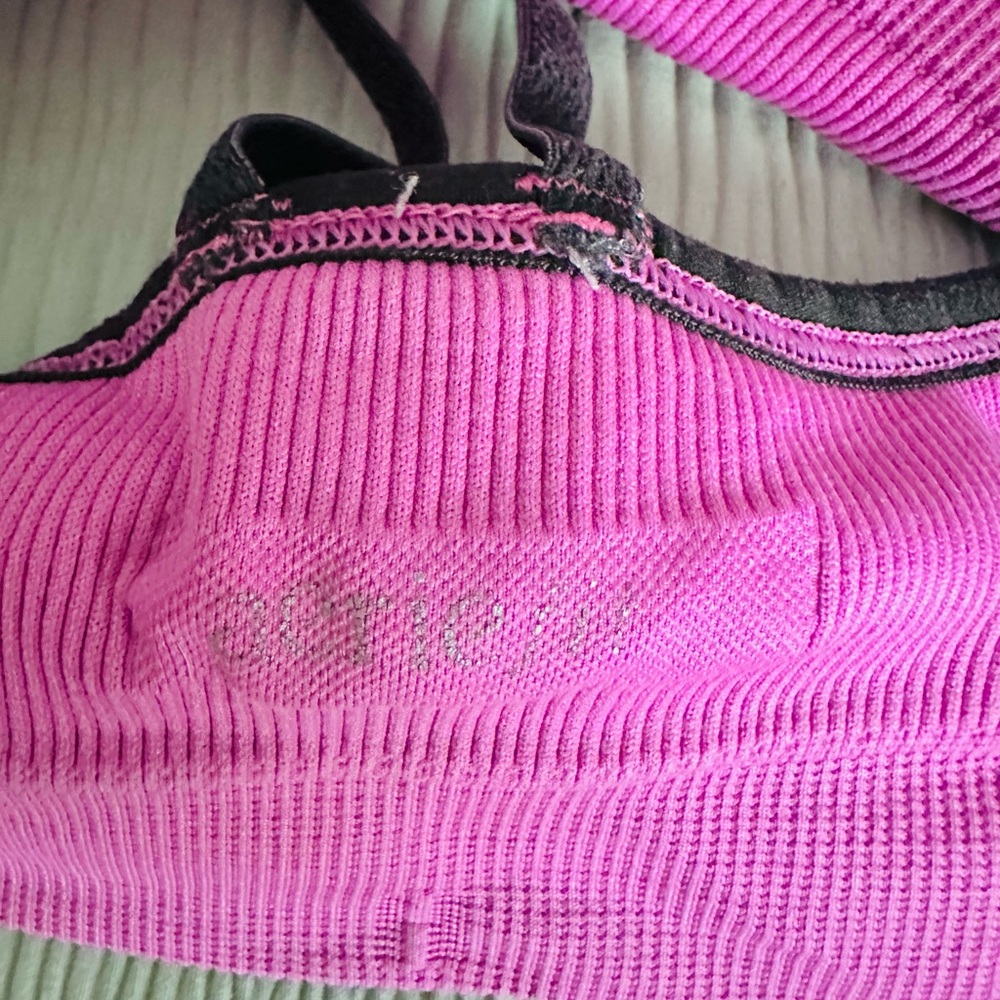 Aerie Sports Bra / Magenta / XS - Picture 5 of 5